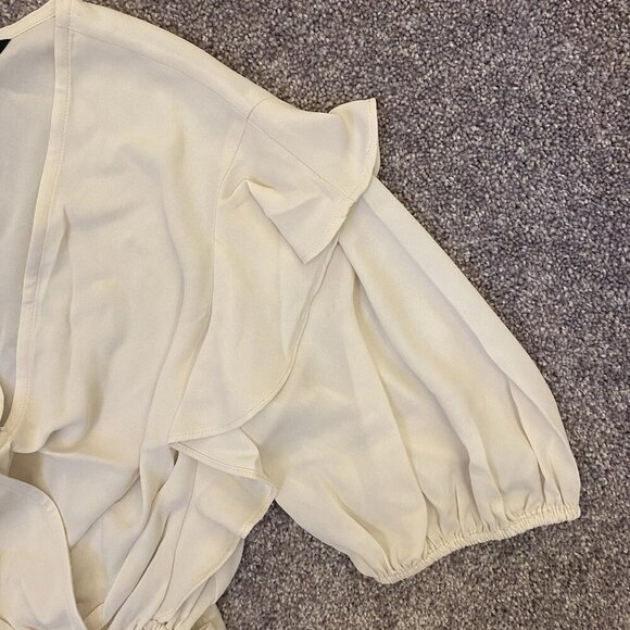 Express Women's Faux Wrap Puff Sleeve Peplum Top Sandshell Size XS - NWT $54 - Picture 12 of 16